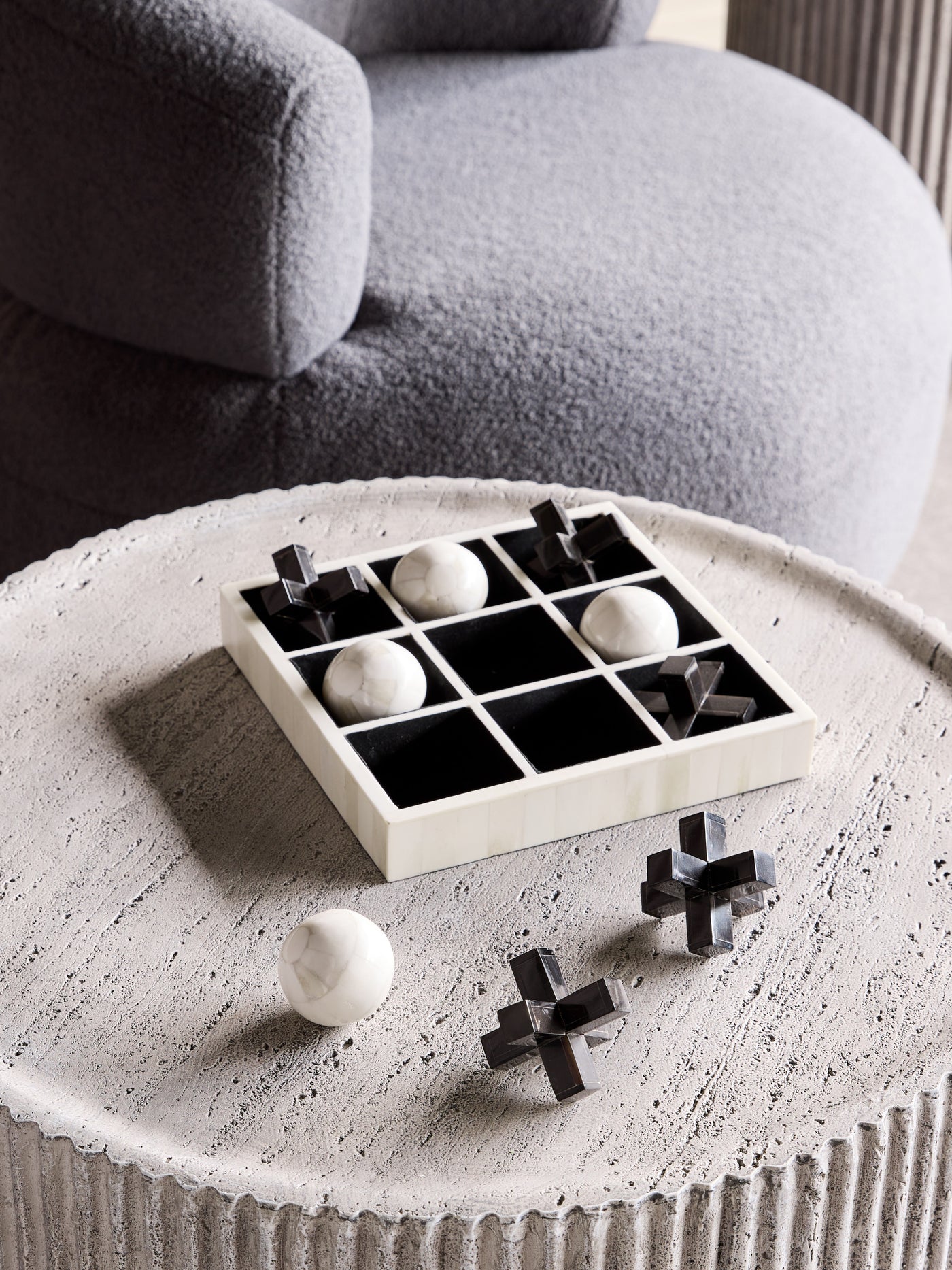 Farnham Off White and Black Bone Horn Inlay Noughts and Crosses
