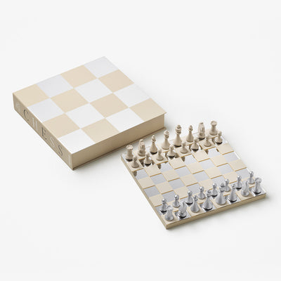 Chess Mirror