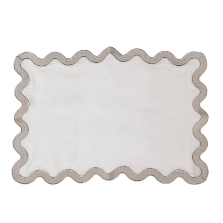 Set of 4 Ivory Scallop Placemats