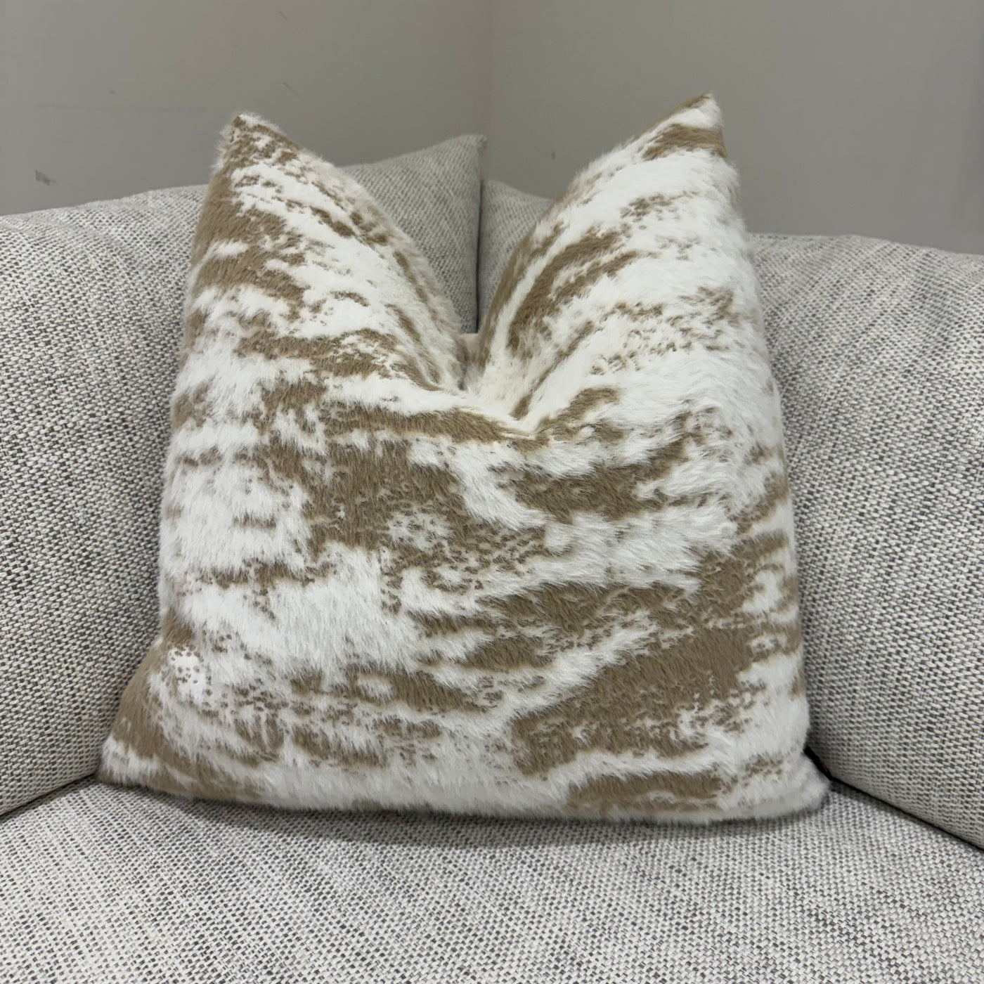 Touchme Taupe Cushion