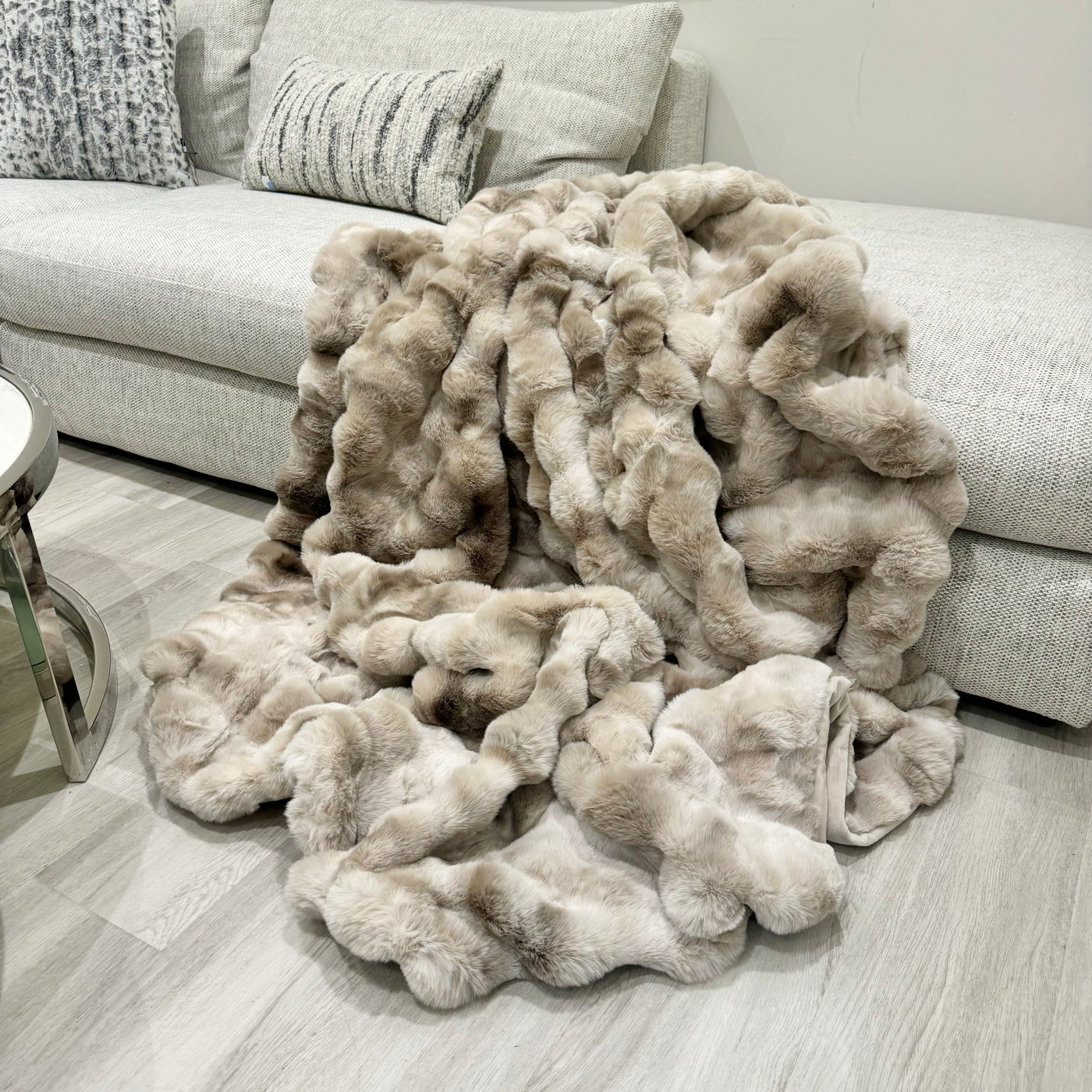 Luxe Natural Textured Faux Fur Throw