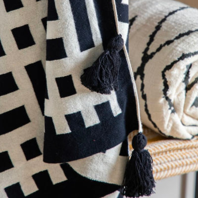 Meton Knitted Tassel Throw