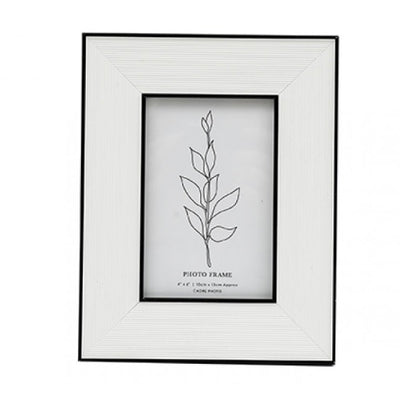 Black & White Ribbed Photo Frame