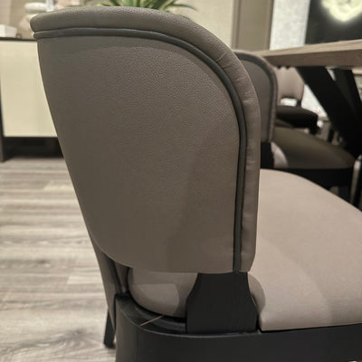 Ex Display Set of 8 Faux Leather Tea Without Arms Chair