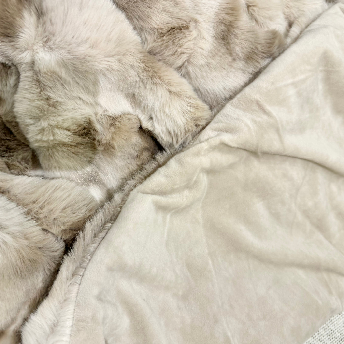 Luxe Natural Textured Faux Fur Throw