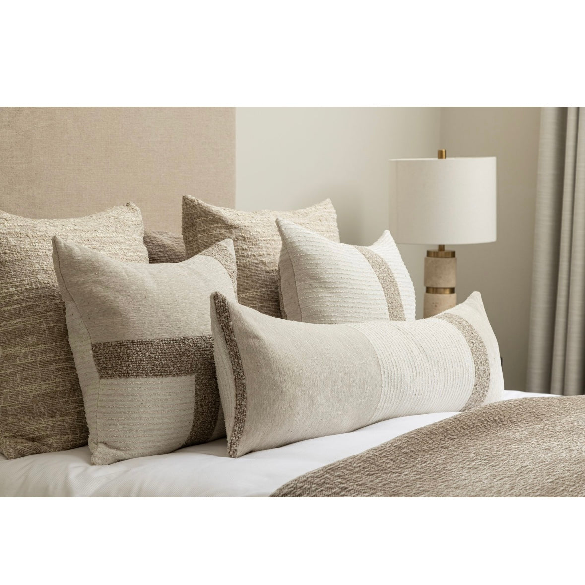 Reeve Natural Cushion