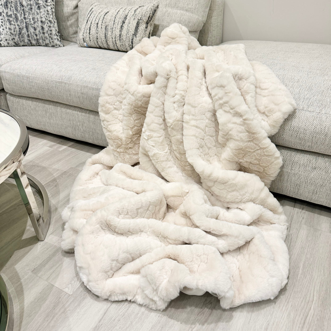 Ivory Cloud Faux Fur Throw