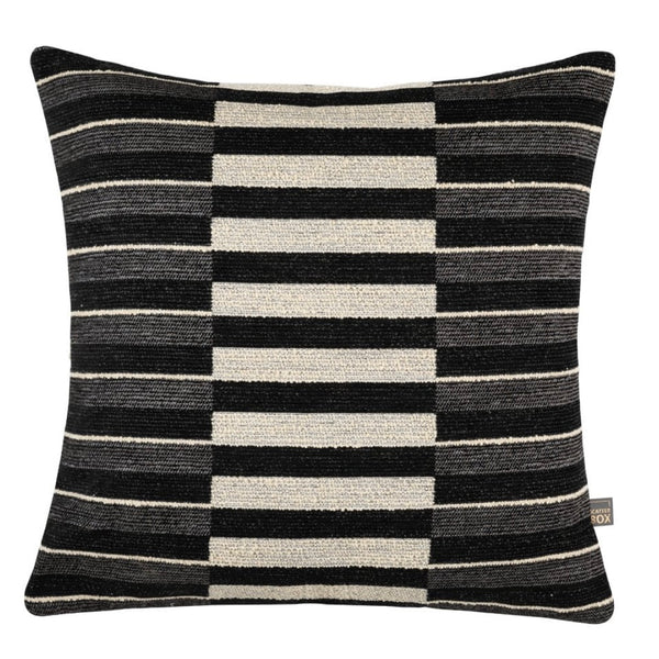Everett Cushion Black – Tides Home