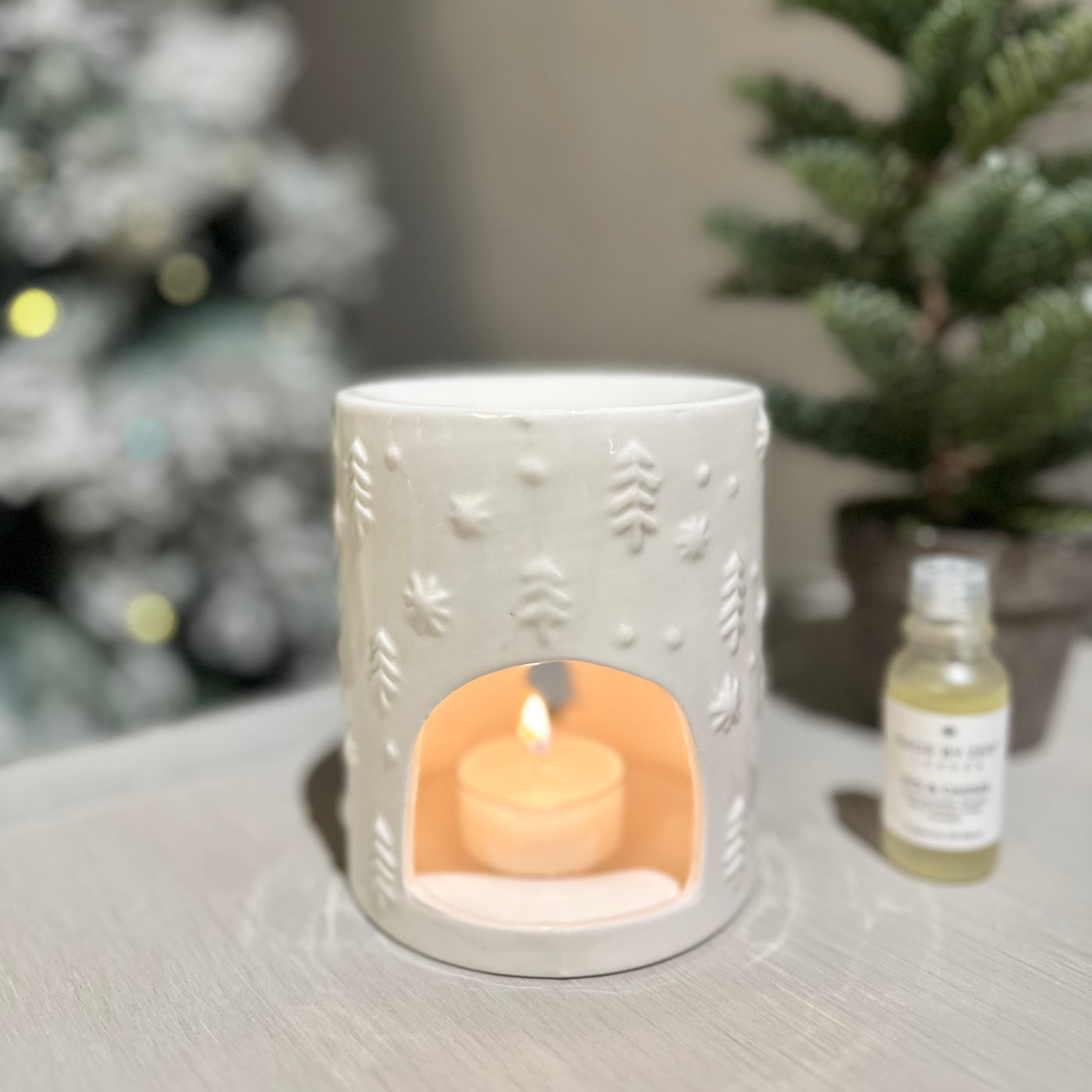 White Ceramic Xmas Tree Oil Burner