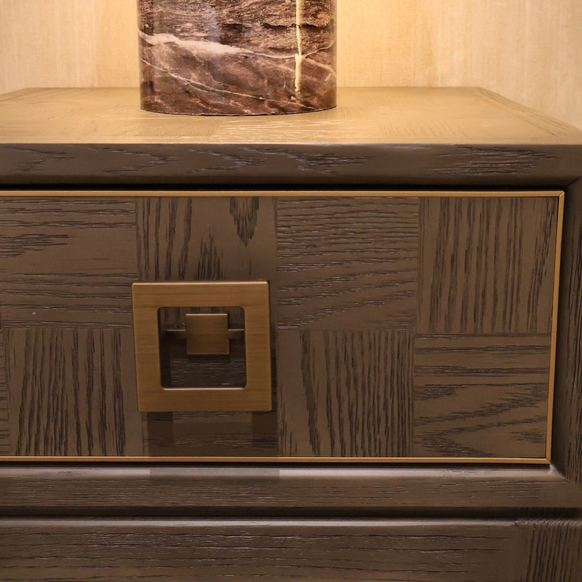Estelle 1 Draw Bedside