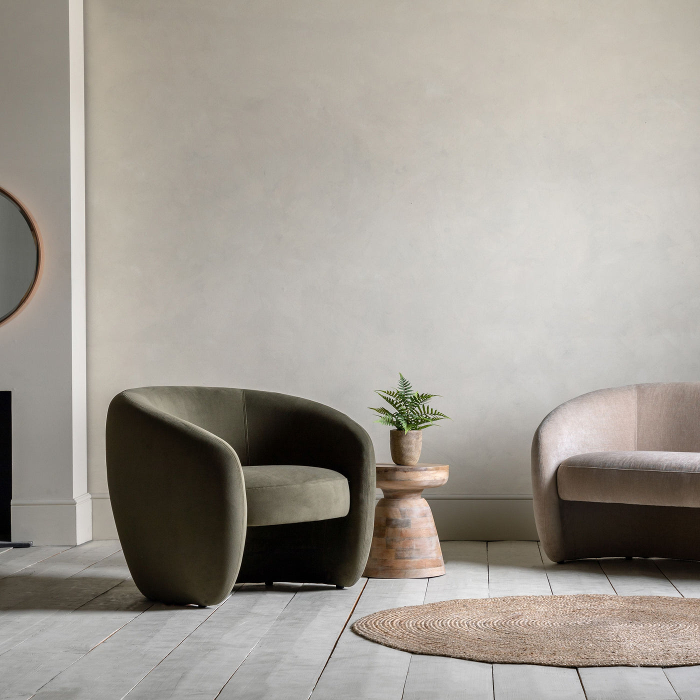 Curvo Armchair Moss Green