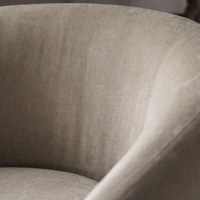 Curvo Armchair Cream