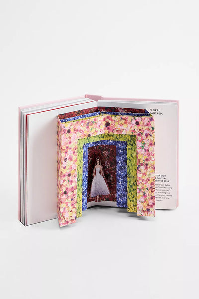 Pop Up Dior Book