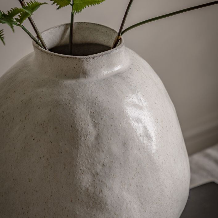 Palawan Vase-2 Sizes Available