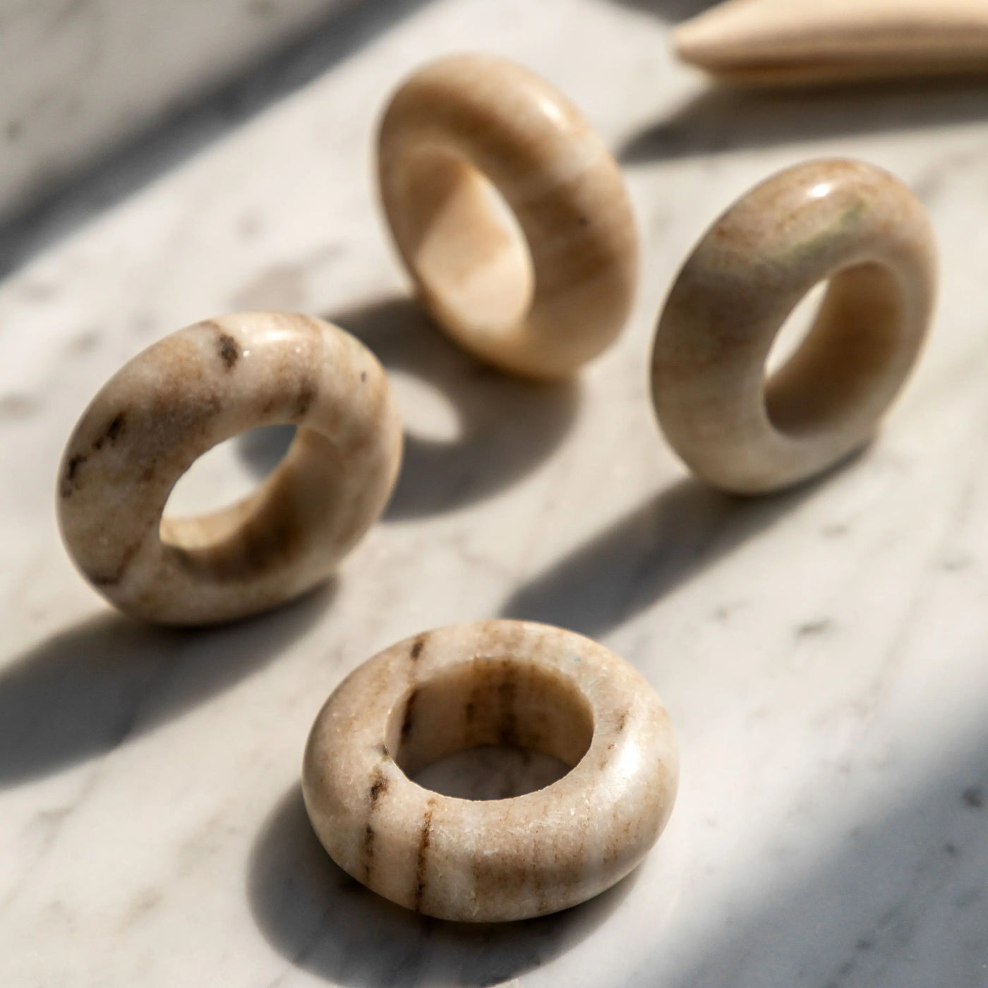 Napkin Rings Set of 4 Beige Marble