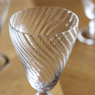 Set of 4 Swirl Wine Glass