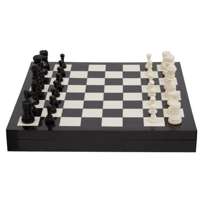 TRADITIONAL GAMES CHESS SET